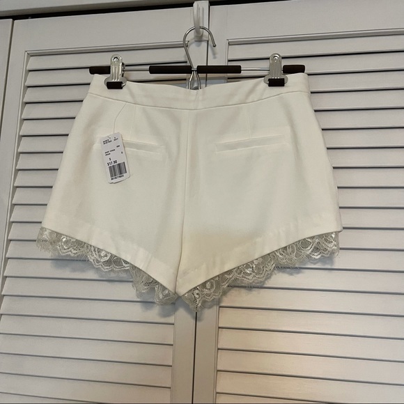 NWT Forever 21 off white lace hem shorts - Picture 7 of 16